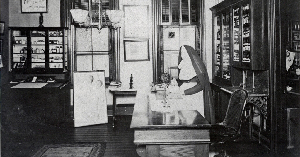1898 Mercy Hospital Chicago Sister Pharmacist